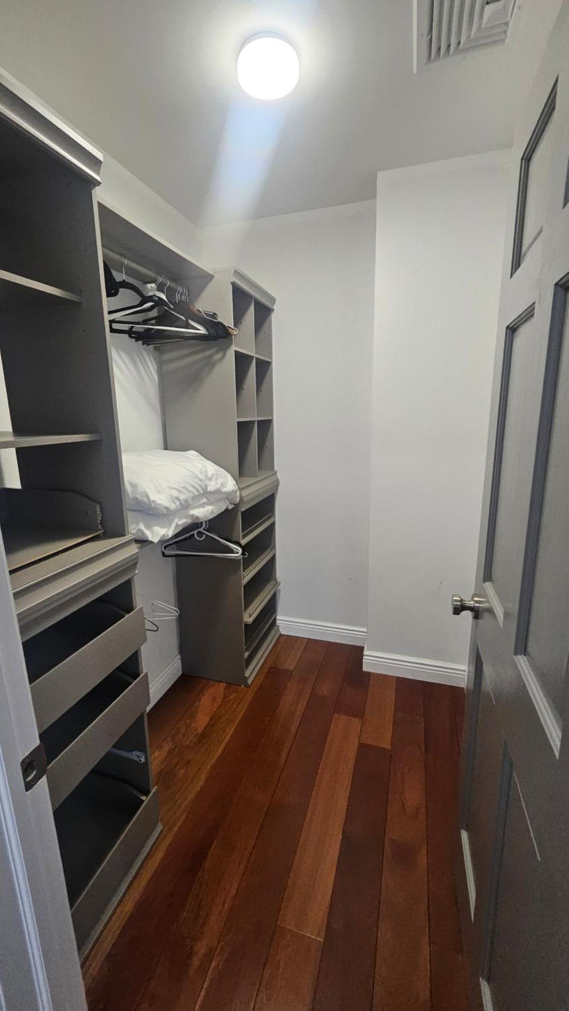 Luxury Hotel-Style Room In Queens, New York Bagian luar foto